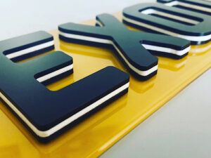 4D black oreo number plates